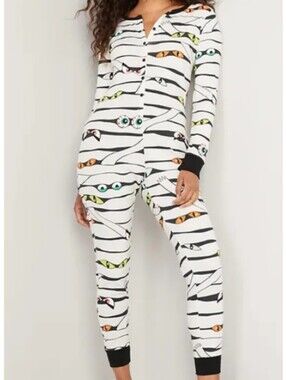 Old Navy Mummy Pajamas Onesie Kids Size 10